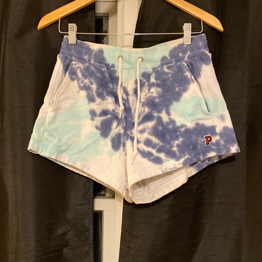 booty shorts